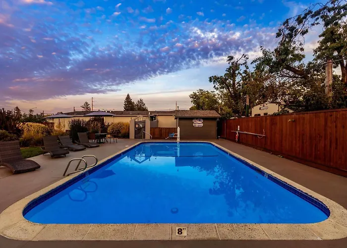 Travelodge By Wyndham Santa Rosa Wine Country
