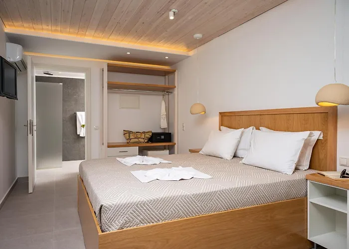 Hotel Athena
