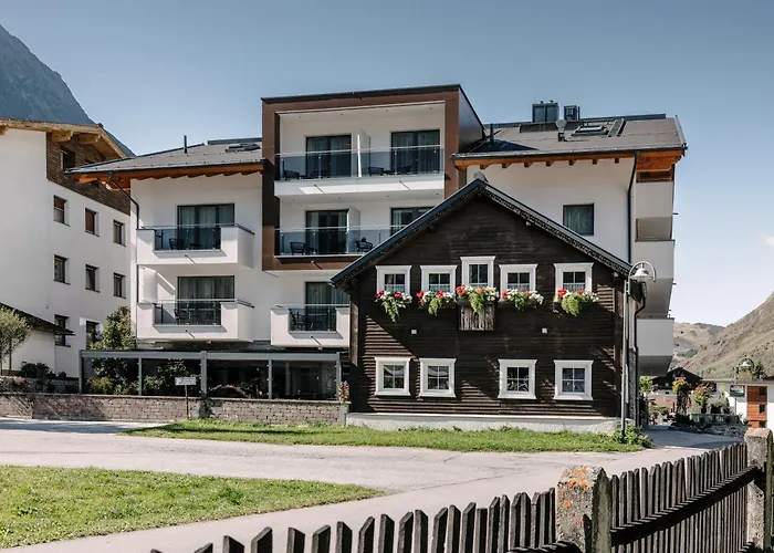 Alpinhotel Monte Superior - Silvretta Card Premium Betrieb