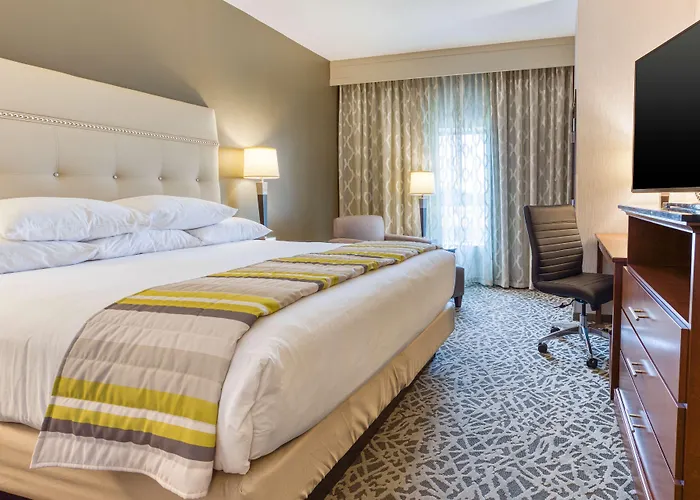 Drury Inn & Suites Cincinnati Northeast Mason