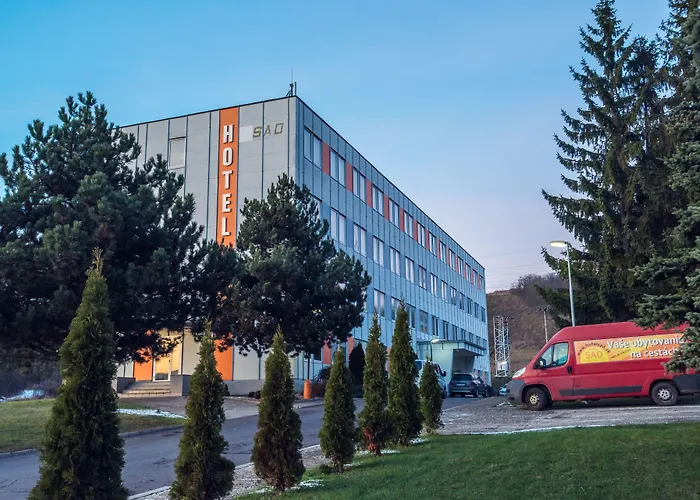 City Hotel B&B, Reception 24 7, 800M Od-From R1, Free Parking