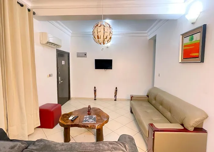 Cata Apartment Hotel And Spa