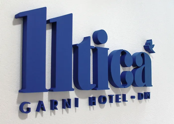 Garni Hotel 11Tica Dm