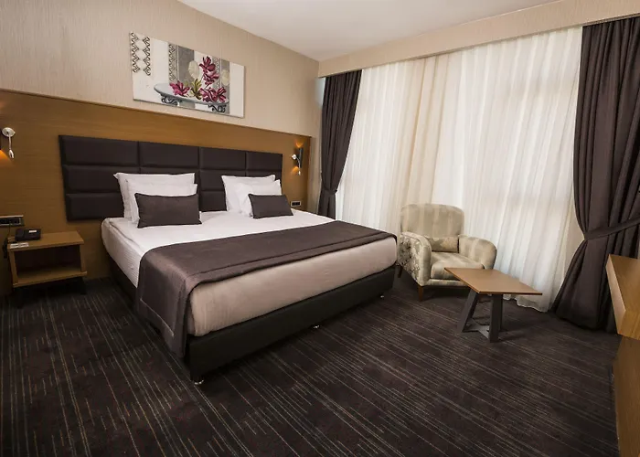 New Garden Hotel