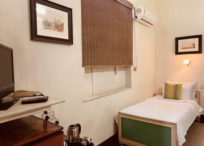 The Elgin Fairlawn, Kolkata