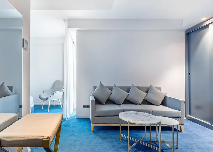 Ramada By Wyndham Tbilisi Old City