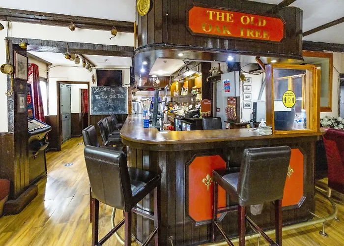 Old Oak Tree Inn