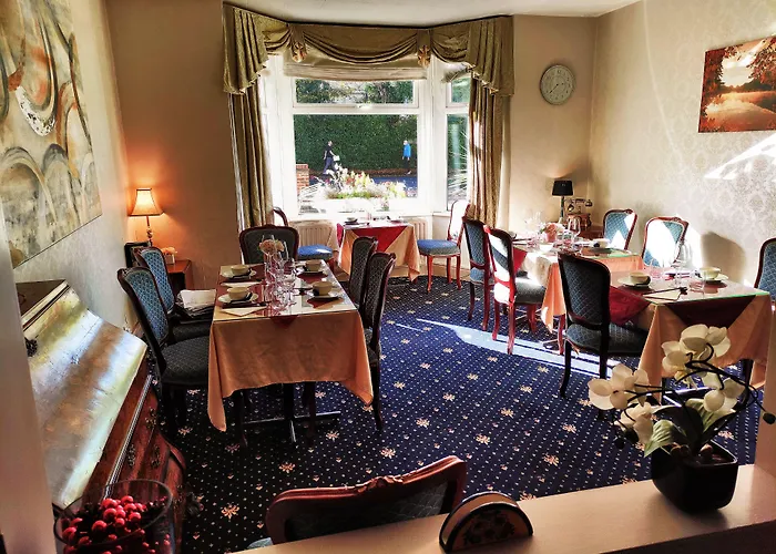 Crystal Hotel & Savour