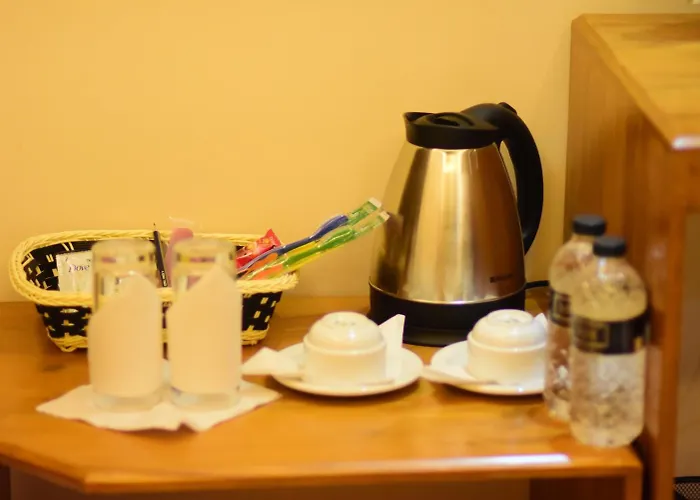Bottomhill Palace Hotel