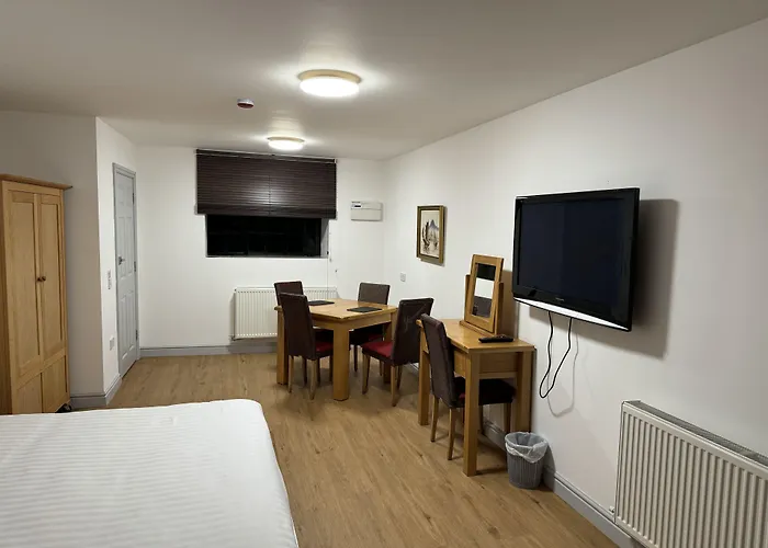 The Radnorshire Arms Hotel