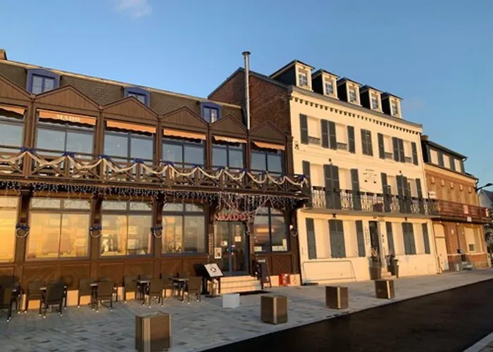 Hôtel MADO