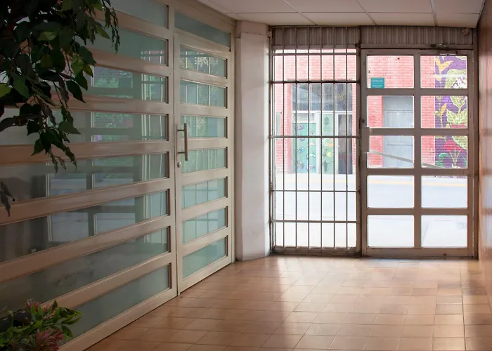 Hotel Allende 104