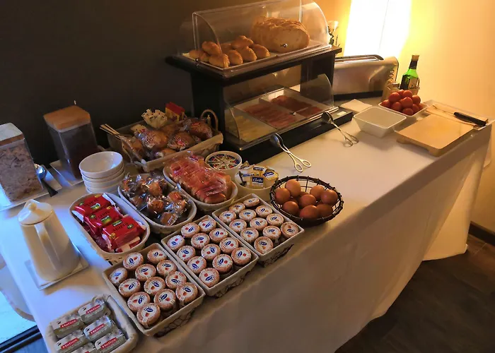 Moli Blanc Hotel