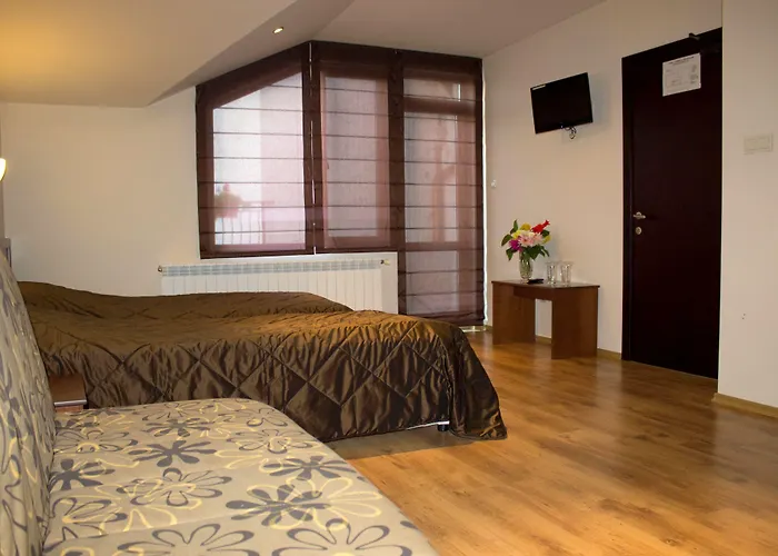Bizev Hotel