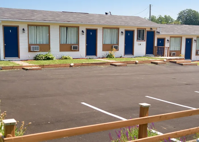 Winds Motel