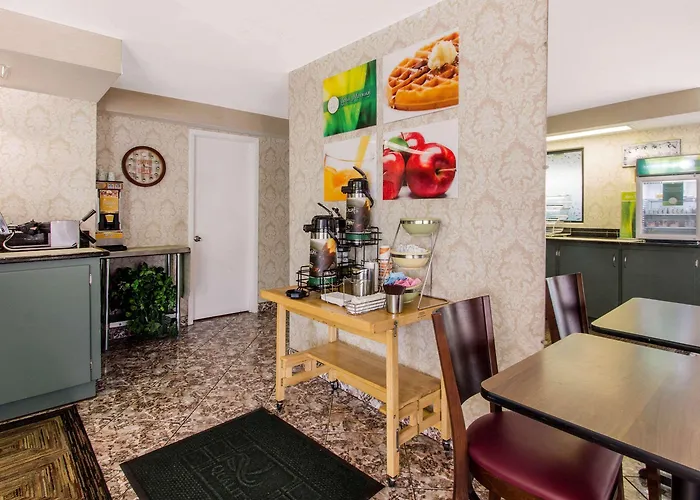 Rodeway Inn Central Clearwater Beach