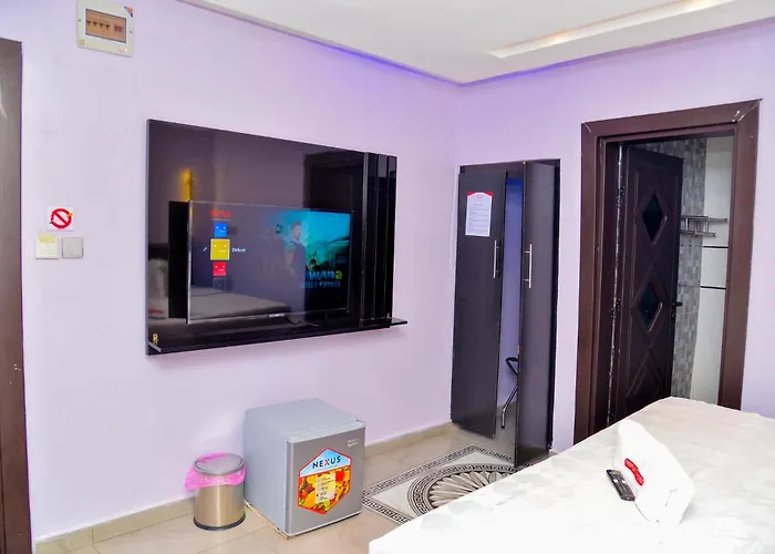 Triple Tee Luxury Hotel & Service Apartments Surulere