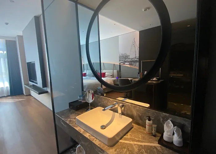 Ramada By Wyndham Qingdao Jiaodong International Airport