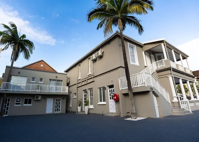 Luxe Suites Boutique Hotel