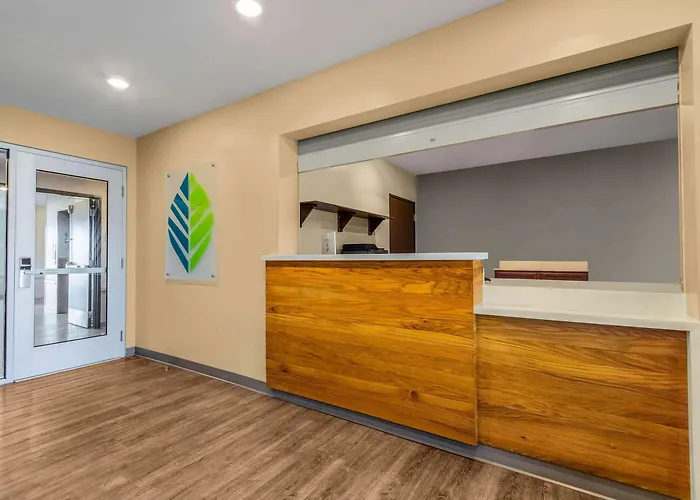Woodspring Suites Miramar