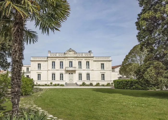 La Nauve - Hotel Et Jardin