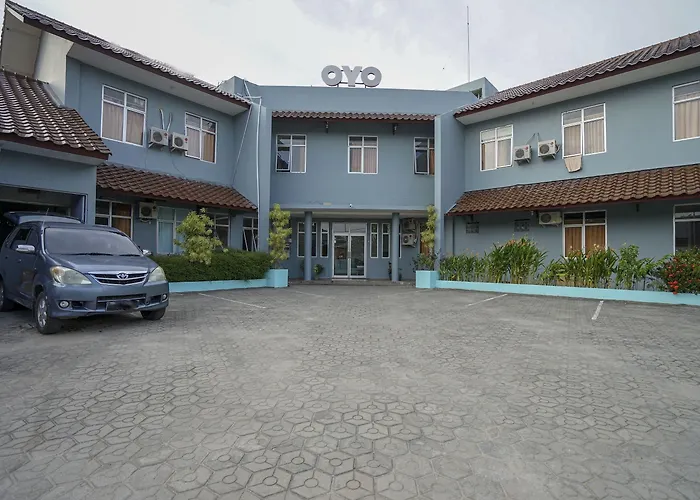 Super Oyo 1844 Bravo Residence