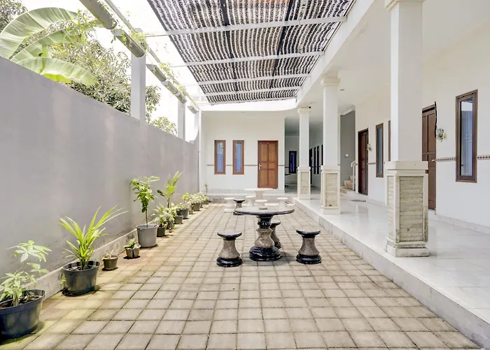 Hotel O Pondok Dukuh