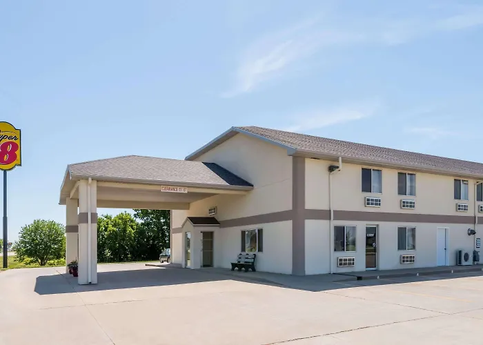 Super 8 By Wyndham Beloit