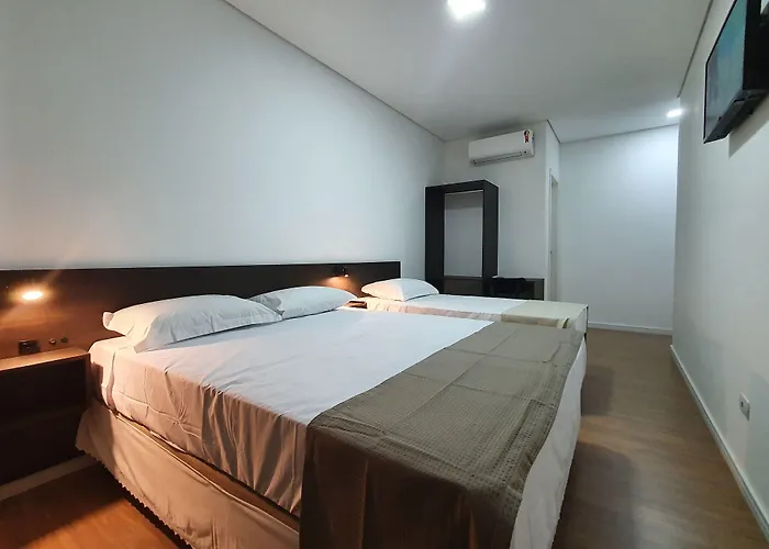 Hotel Carmelo - Airport