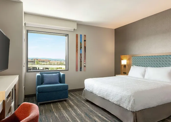 Hampton Inn&Suites San Mateo-San Francisco Airport