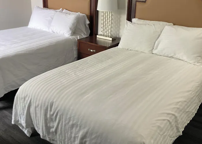 Elker Inn & Suites