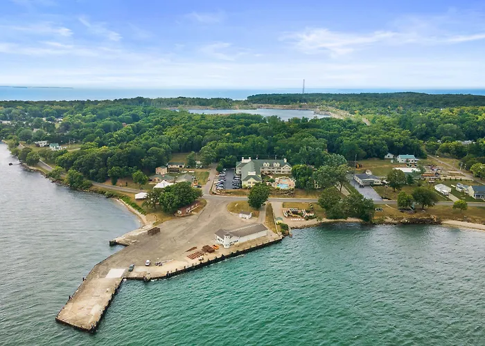 Kelleys Island Venture Resort