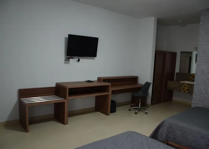 Hotel Monarca