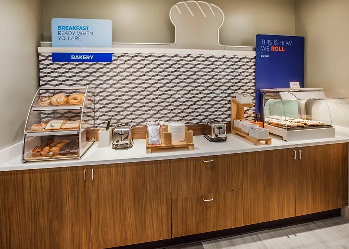 Holiday Inn Express & Suites - Tomah By Ihg