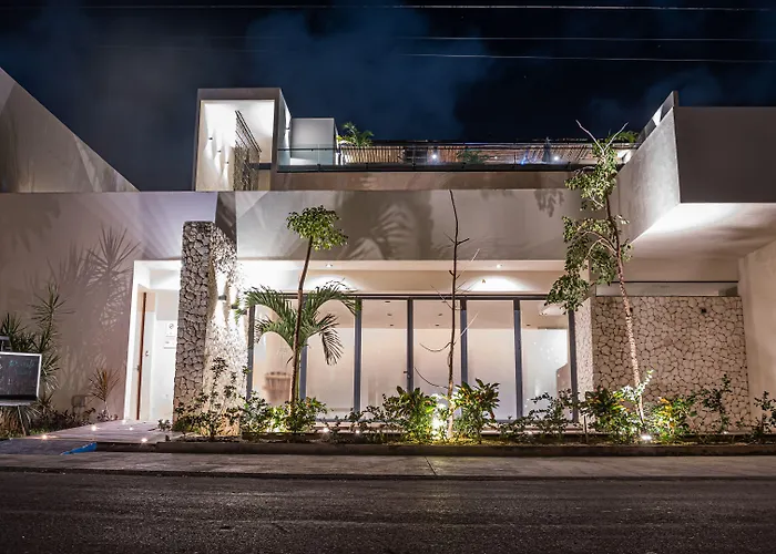 Moonshine Tulum Hotel & Hostel