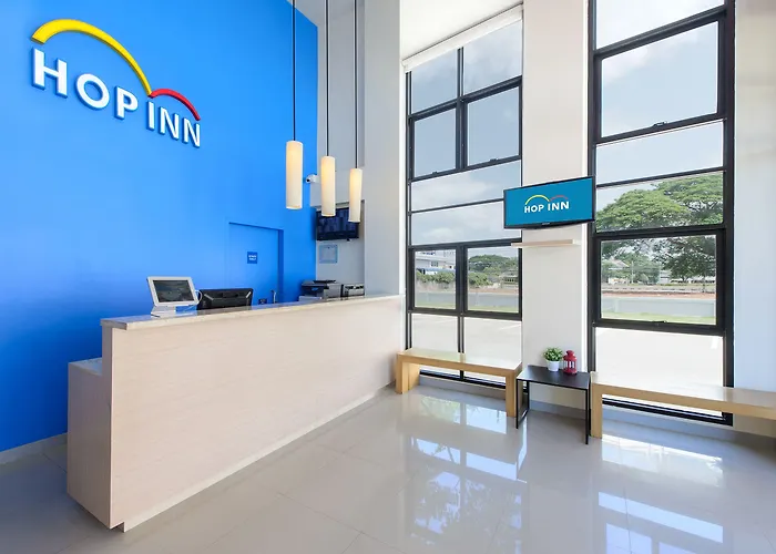 Hop Inn Lampang City Center