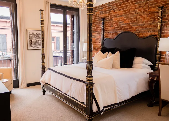 Speakeasy King Suite