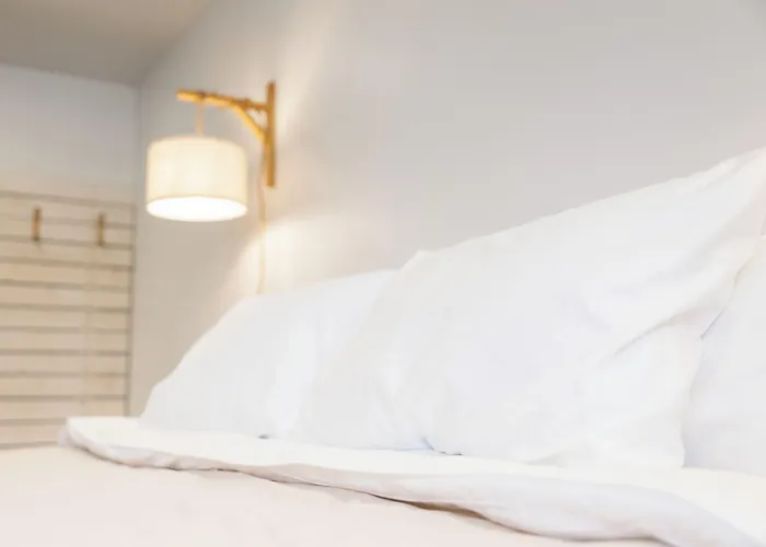 Homeport Suites&Residences