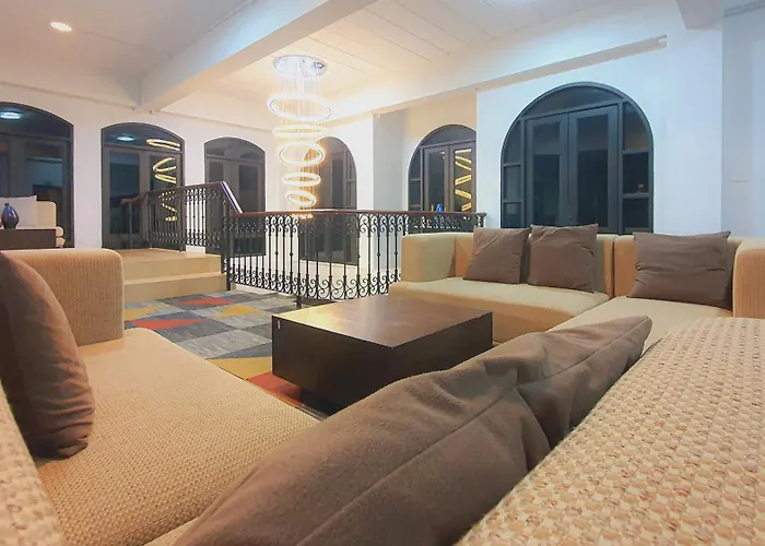 Daddy Dream Hotel And Residence