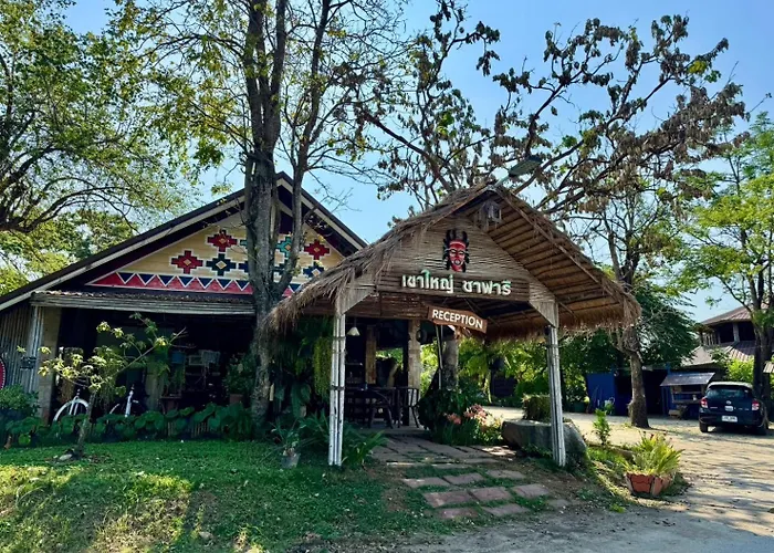 Khao Yai Lake Hill Resort