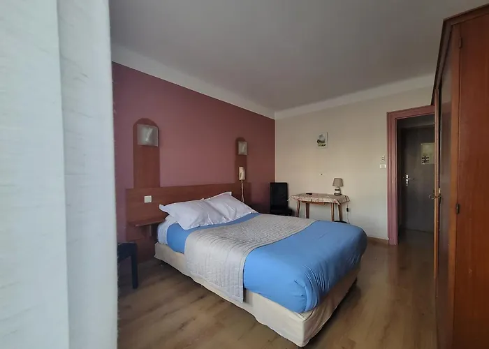 Touring Hotel