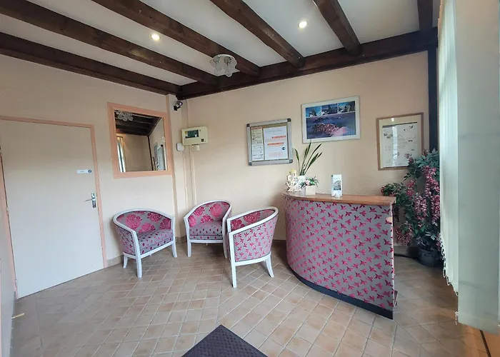 Touring Hotel