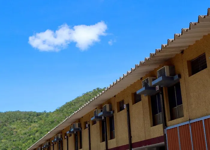 New Auto Motel