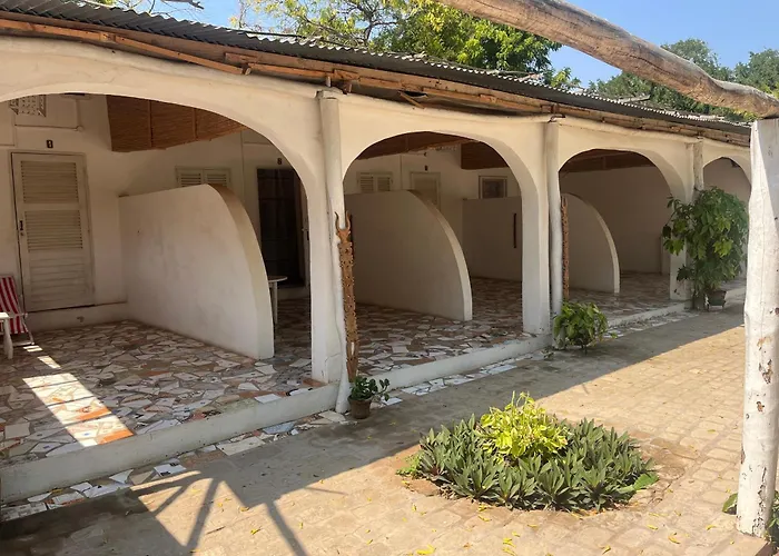 Villa Maroloko