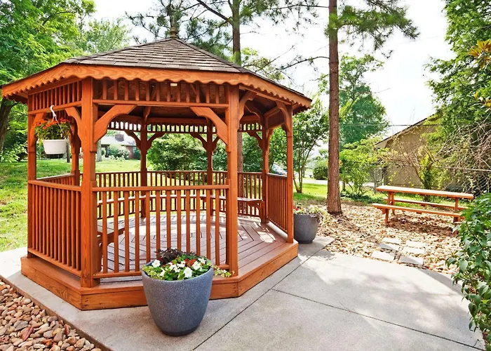 Sonesta Simply Suites Knoxville