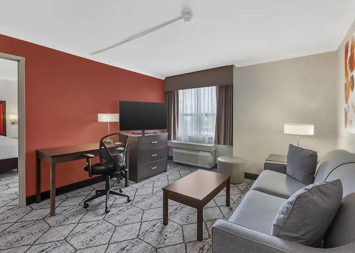 Best Western Plus Rose City Suites