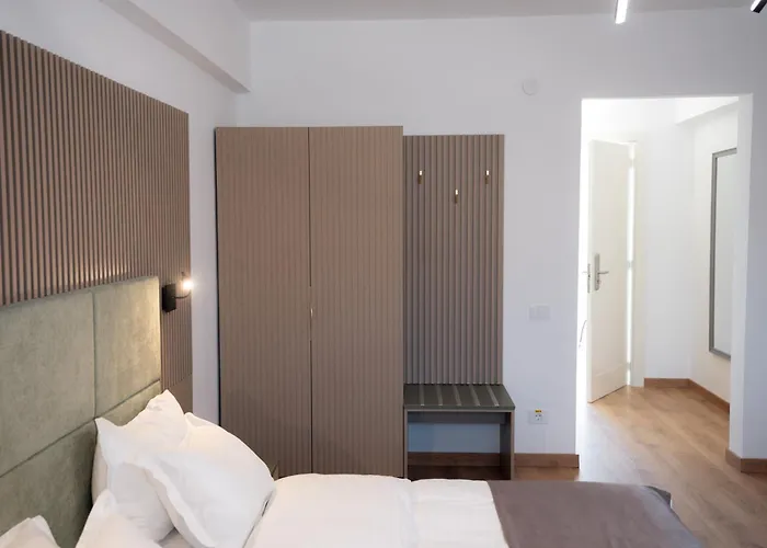 Hotel Dumbrava