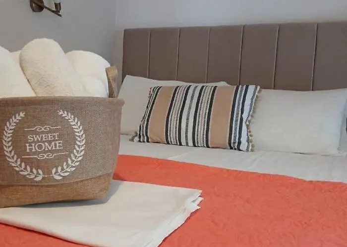 Smaragdi Studios And Rooms