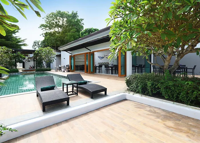 Nariya Bayfront Phuket