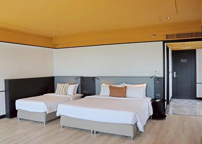 The Quarter Saphankhwai By Uhg - Close To Chatuchak Market, Krung Thep Aphiwat Central Terminal Station-Bangsue Grand Station